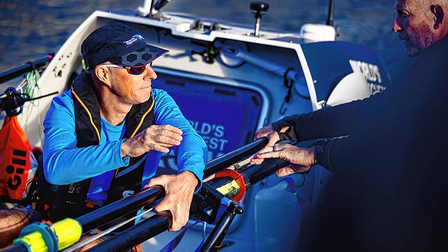 Extremruderer Martin Stengele (links) beim Start in La Gomera.