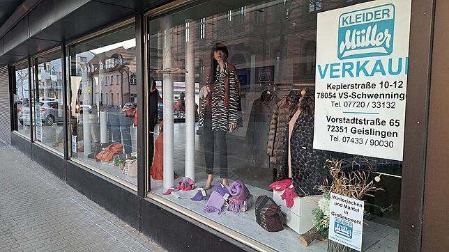 Könnten Lösungen wie die von Kleider Müller in der Josefstraße in Zukunft öfter in den Innenstädten zu sehen sein? Der Laden hat bereits ...