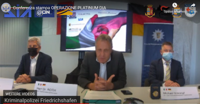 Gemeinsame Pressekonferenz der Staatsanwaltschaften Turin und Konstanz sowie der Kripo Friedrichshafen: Rolf Merk, stv. Leiter der ...