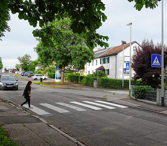 Der Zebrastreifen in der Villinger Südstadt erstrahlt wieder in vollem Glanz.