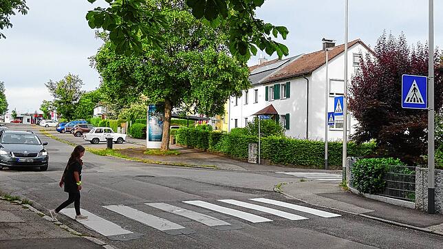 Der Zebrastreifen in der Villinger Südstadt erstrahlt wieder in vollem Glanz.