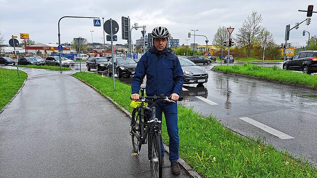 Bernhard Glatthaar vom ADFC am Veloring. Die Stadt tue viel zu wenig für Radfahrer, sagt er.