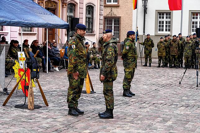 Bild 13: Bilder der beeindruckenden Bundeswehr-Parade vor dem Villinger Münster