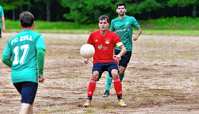Bild 41: FC Zell siegt 4:1 beim „roten Dino“ SV Häg-Ehrsberg – und wir haben Bilder!