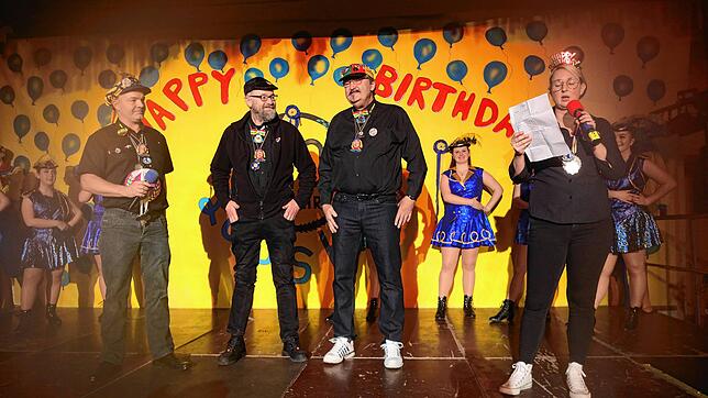 Bild 13: Die Lausbuben der Hofpeter feiern Geburtstag! Die besten Bilder vom Ball in Konstanz