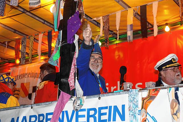 Bild 21: Große närrische Sause beim Seenarrentreffen 2024 in Allensbach