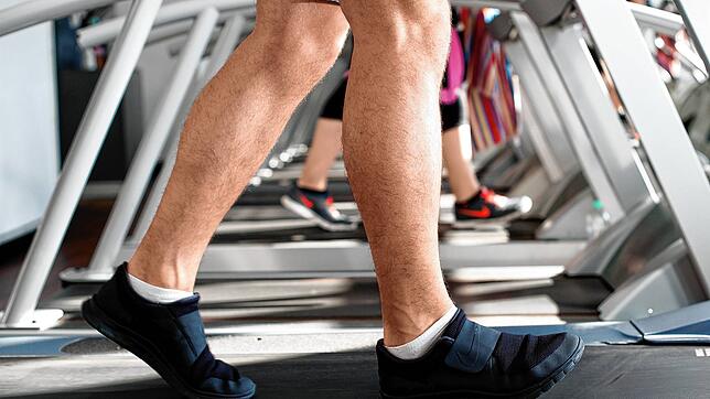 Fitnessstudios sind derzeit geschlossen. Beiträge können zurückgefordert werden, beziehungsweise müssen nicht gezahlt werden, so lange ...