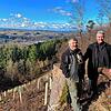 Helmut Steinebrunner (links) und Michael Thater genießen die Aussicht vom Wehrer Waldberg so lange sie noch frei ist. 500 Bäume sind an ...