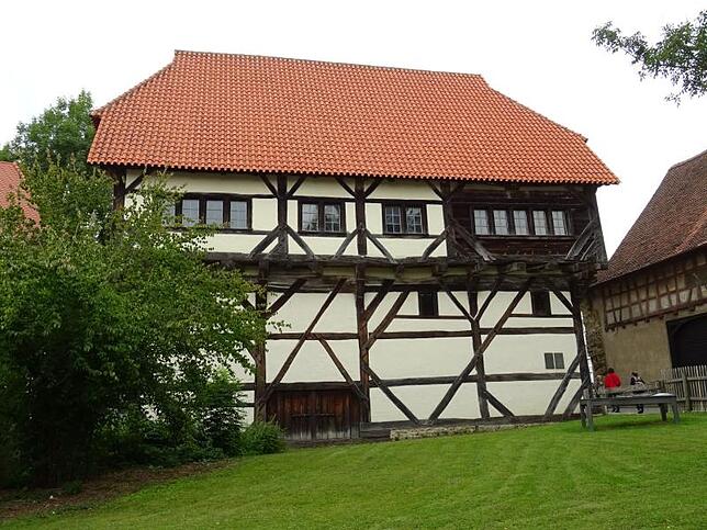 Es ist der Stolz vieler Pfullendorfer: das "Alte Haus", das Anfang des 14. Jahrhunderts erbaut wurde und heute in seinen Räumen die ...