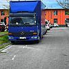 Hier auf dem Parkplatz am Berry&lsquo;s rammte die Autofahrerin zwei geparkte Wagen. Die Markierungen sind noch zu erkennen.