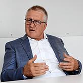 Alexander Schmid aus Bodman-Ludwigshafen ist Vorsitzender des Landesverbands der Strafvollzugsbediensteten und war lange selbst ...