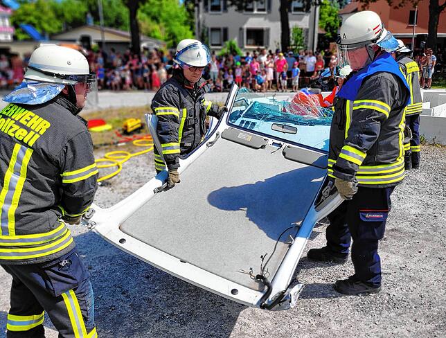 Bild 22: Alle Bilder von der Schauübung mit vielen Besuchern (Teil 2)