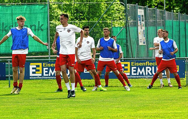 Bild 24: Vier Tore nach der Pause – TSV Aach-Linz besiegt FV Walbertsweiler. Wir waren mit der Kamera dabei!