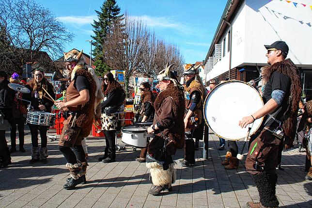 Bild 7: Bilder vom Krämermarkt in Neufrach am Rosenmontag