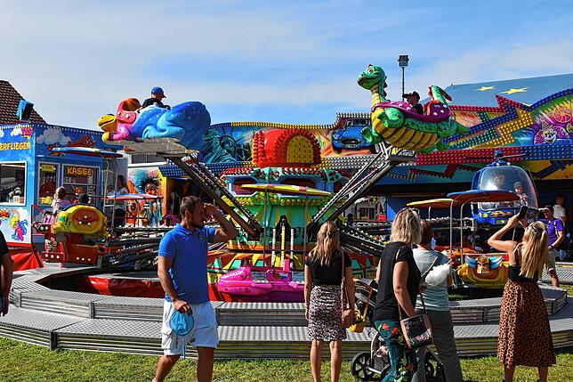 Beim Klemenzenfest gibt es wie auch 2023 wieder ein Vergnügungspark.
