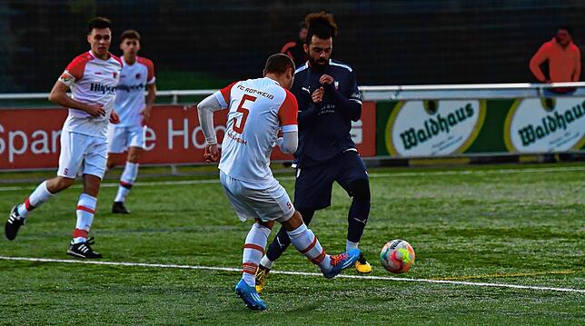 Bild 7: VfB Waldshut feiert 9:0-Kantersieg beim FC Rot-Weiß Weilheim &ndash; und wir haben Bilder!