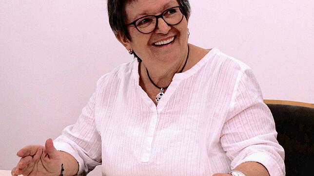 Die Auszeichnung ist für Marita Sütterlin eine Überraschung. Bild: Thomas Wickelmann