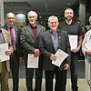 Landrat Lothar Wölfle (Zweiter von links) überreichte die Preise an (von links) Franz Beer (BUND Markdorf), Gerhard Knötzsch, Helmut ...