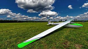 Der Segelflugplatz Leibertingen wird von der Fluggemeinschaft Leibertingen-Meßkirch betrieben.