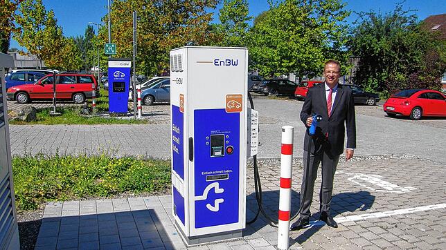 Die Gemeinde Reichenau setzt für mehr Klimaschutz unter anderem auf den Ausbau der Ladeinfrastruktur für Elektrofahrzeuge: Bürgermeister ...