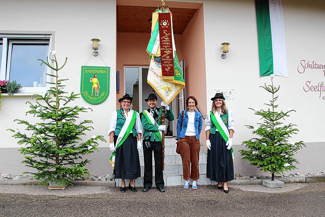 Bild 23: 100 Jahre Schützenverein Seelfingen: Alle Bilder zur Jubiläumsparty