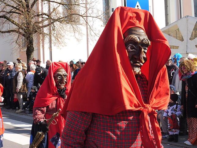Bild 22: Närrisches Spektakel zum Fasnet-Sunntig-Umzug 2025