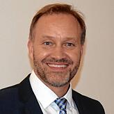 Aktuelles Köpfchenbild von Bürgermeister Matthias Weckbach im Sommer 2019
