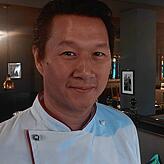 Der Koch: Van Hung Nguyen ist seit 2017 Küchenchef der Brasserie Colette Tim Raue in Konstanz. Die meisten seiner Rezepte entwickelt ...