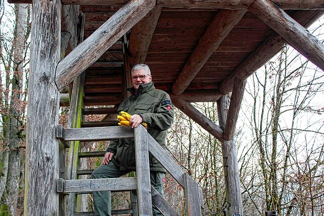 Günter Hermle lebte bis zu seinem 16. Lebensjahr auf dem Haspel, doch noch heute ist er zu Fuß im Haspelwald anzutreffen. Der gelernte ...