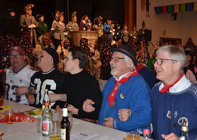 Bild 6: Dreckkübelgschwätz 2025: So wild war die Fasnet-Feier in Markdorf!