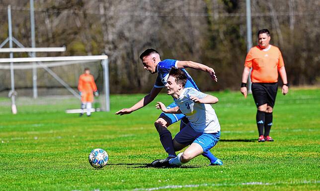 Bild 24: Unsere Bildergalerie vom 2:2 im Spitzenspiel zwischen der SG Stühlingen/Weizen und dem FC Erzingen