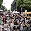 Großer Andrang herrschte beim Singener Stadtfest, wie vor der b.free-Bühne in der Ecke Erzebergerstraße/Hegaustraße. Dort fanden viel ...