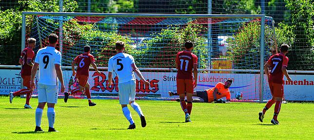 Bild 45: SC Lauchringen steigt nach 0:3 gegen Spvgg. Wutöschingen in die Kreisliga B ab &ndash; wir haben Bilder!