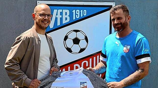 Neuer Trainer: Ab der kommenden Saison wird Alaa Eldin Atalla (links) die Mannschaft des VfB Waldshut übernehmen. Der sportliche Leiter ...
