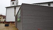 Unter dem Namen „Heimatmarkt“ wird am 8. Januar 2025 in Großschönach in diesem Container der Nahversorger eröffnet. Das Projekt wird vom ...