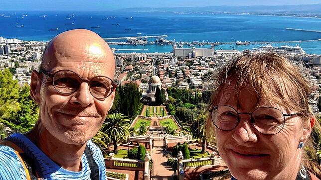 Regine Klusmann und ihr Mann Andreas Bücklein befinden sich in Israel, als der Krieg dort ausbricht. In ihrem Gastbeitrag schildert ...