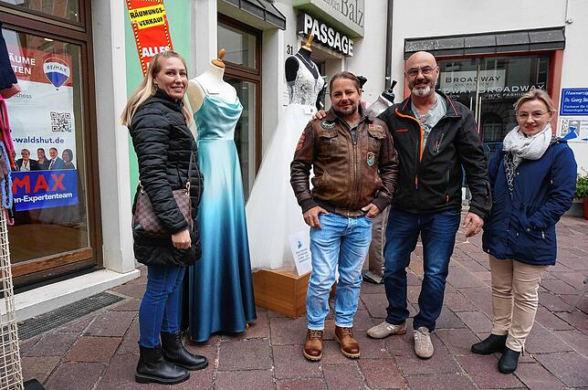 Bild 30: Sonntägliches Bummelvergnügen