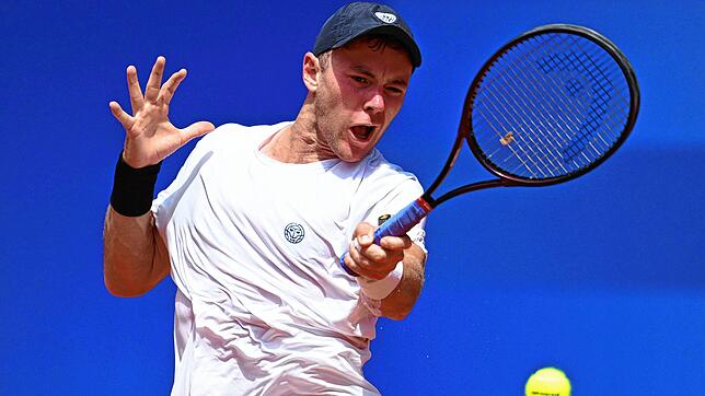 Dominik Koepfer, hier bei den Olympischen Spielen in Paris, freut sich über den Sieg gegen Blake Ellis.