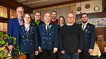 Die Sportschützen Tennenbronn wählen in der Hauptversammlung den Vorstand in Teilbereichen neu. Im Bild sind zu sehen: (von links) ...