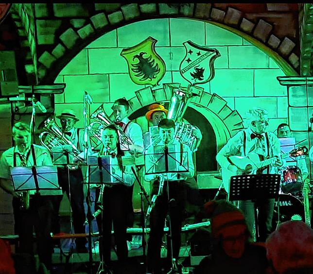 Bild 23: Beste Stimmung beim bunten Abend in Weilheim