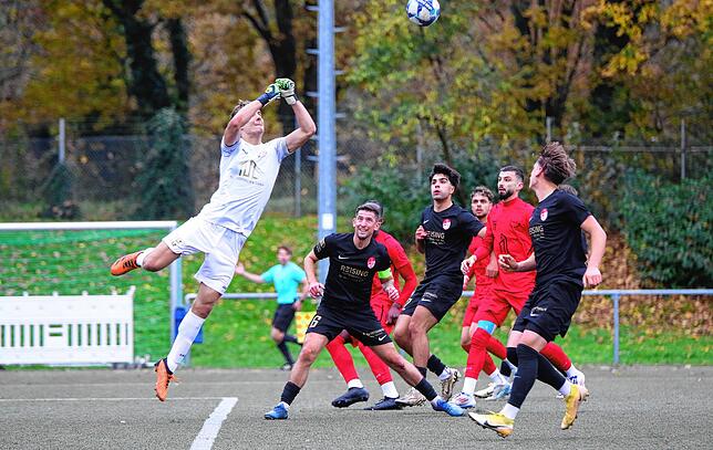 Bild 8: Unsere Bildergalerie des Verbandsliga-Duells zwischen dem ESV Südstern Singen und dem Offenburger FV