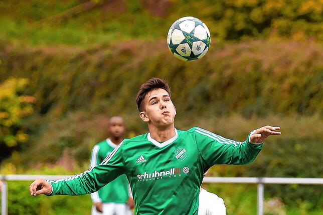 Bild 28: FC Erzingen gewinnt das Spitzenspiel mit 5:3 beim FC Zell &ndash; und wir haben Bilder!
