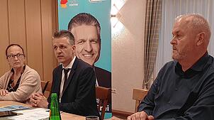 Marianne Schiller, stellvertretende CDU-Kreisverbandsvorsitzende, der scheidende Vorsitzende Thorsten Frei sowie Rudolf Fluck, ebenfalls ...