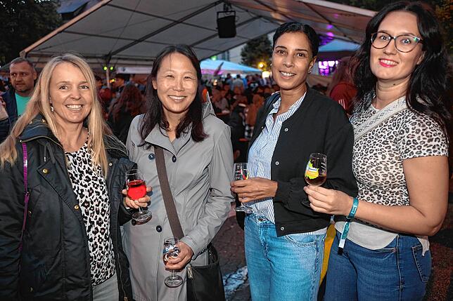 Bild 23: Gesellig, genussvoll, gut gelaunt: So endet das Konstanzer Weinfest 2025