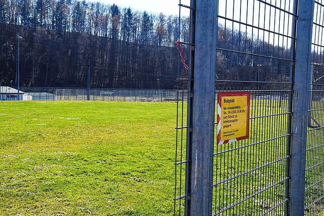 Auch Kicken auf dem Bolzplatz am Osterholz ist derzeit tabu.