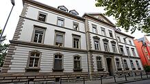 (Symbolbild) Das Amtsgericht Konstanz: Hier wird Ende Oktober wegen sexuellen Missbrauchs unter Ausnutzung eines Beratungs-, ...