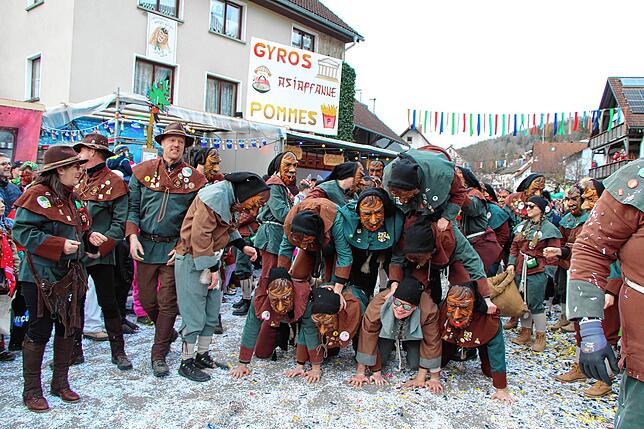 Bild 26: Kleggau-Narrentreffen: Tausende Narren begeistert vom Umzug - Bilder