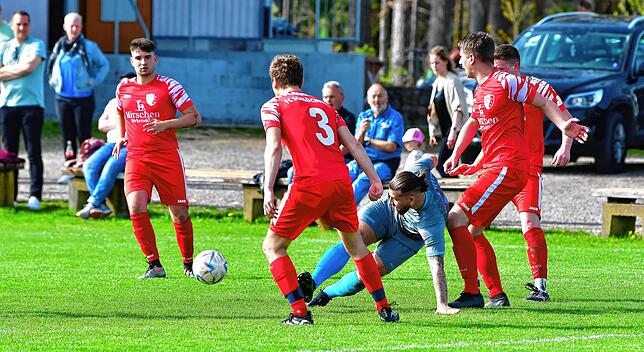 Bild 41: SV Jestetten gewinnt 3:1 beim FC Schlüchttal &ndash; und wir haben Bilder!