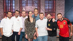 Das „Grill den Henssler“-Team, von links Steffen Henssler, Ali Güngörmüs, Axel Stein, Sally Özcan, Laura Wontorra, Luis Roeder und Claus ...
