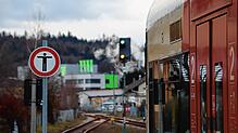 Das Ausfahrsignal im Bahnhof von Stockach seht auf Grün. Grünes Licht gibt es nun auch für ein Schlichtungsverfahren im Arbeitskampf ...